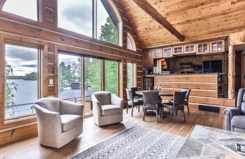 Minocqua Casa | Loons Cove on Lake Minocqua