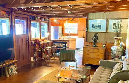 Minden Hills Cabaña | *LOONS LANDING * Gull Lake 2 Cottages + Sauna + Fishing + 700 FT Lake Frontage