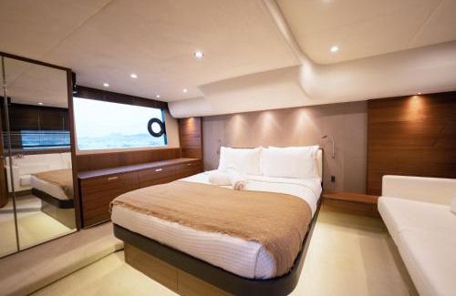 Dubai Marina Alquiler De Eote | LOOP Yachts Rental