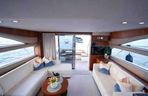 Dubai Marina Alquiler De Eote | LOOP Yachts Rental