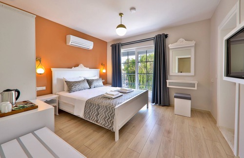 Kas Hotel | Lora Kas Otel