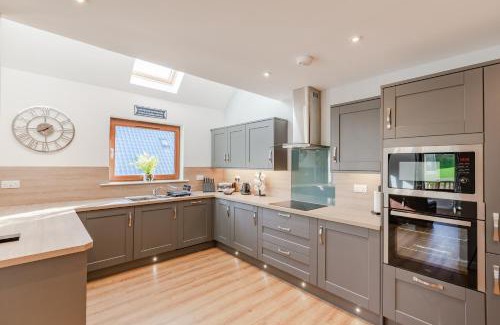 Newton Stewart Chalet De Esquí | Lord Galloway 38 with Hot Tub