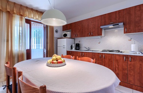Vinkuran Apartamento | Lorenzin by Interhome