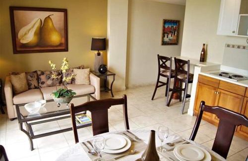 Managua Apartamento | Los Altos Apartments & Studios