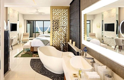 Juárez Complejo | Los Cabos - Jr. Studio, 1-King Bed, Garden View, 667 sq. ft. Discounted 20-30%