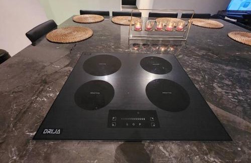 Noord Villa | Los Cosos Mansion - Sleep 6