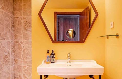 Bahía de San Antonio Hotel | Los Felices Ibiza