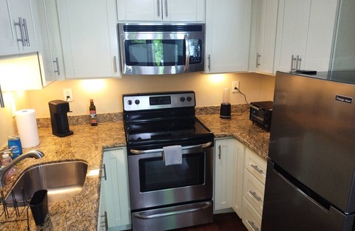 Los Gatos Casa | Los Gatos Retreat in SF Bayarea Independent furnished 1 bed/ 1 bath for 3 guests