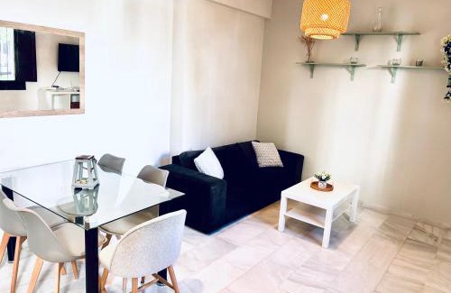 Santa Marina Casa | Los patios de San Lorenzo con parking