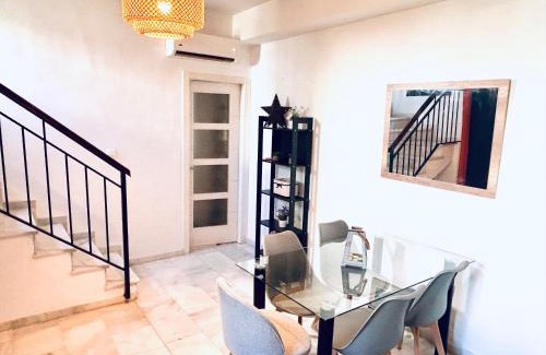 Santa Marina Casa | Los patios de San Lorenzo con parking