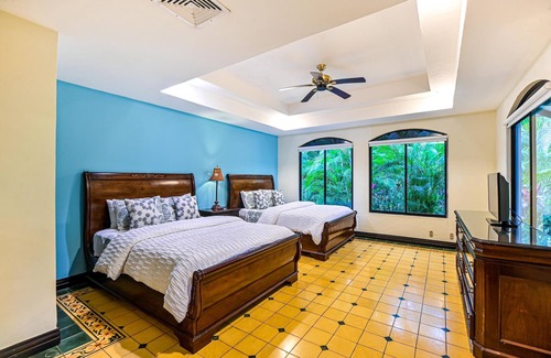 Jacó Casa | Los Suenos Casa Patron 6 bdr Private Pool