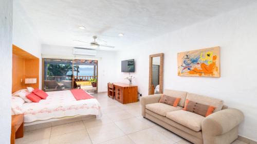 Zona hotelera Apartamento | Los Tules Ocean Front Condo ,With Amazing Ocean View by Kivoya