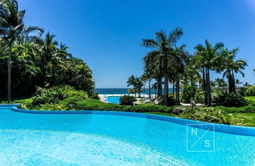 Punta de Mita Condominio | Frente a la playa de Los Veneros, con chef personal y jacuzzi, al lado del hotel W.