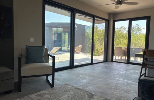 San José del Cabo Villa | Los Zacatitos, BCS, México - Off-Grid, New, Modern - Casa de Cordero Negro -