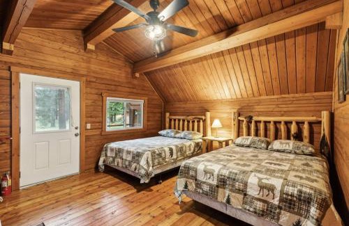 Grantsdale Casa | Lost Horse Lodge Double Queen Cabin 21