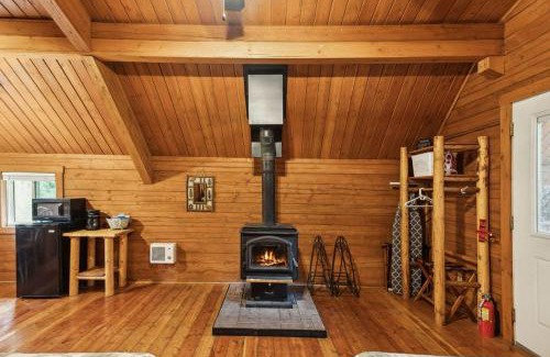 Grantsdale Casa | Lost Horse Lodge Double Queen Cabin 21