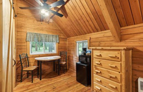 Grantsdale Casa | Lost Horse Lodge King Cabin 11 PetsOK