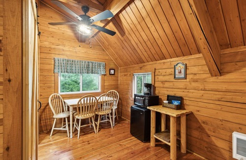 Grantsdale Cabina | Lost Horse Lodge