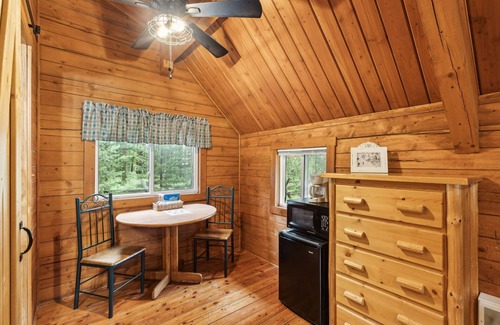 Grantsdale Cabina | Lost Horse Lodge