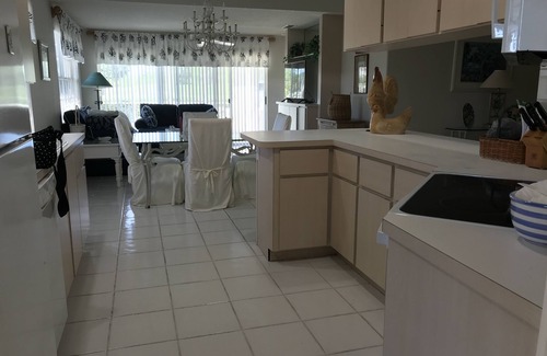 Hobe Sound Casa | Lost Lake Golf Home, 2BD/2BA, Pool/Lanai , New Kitchen coming - Winter '26 Avail