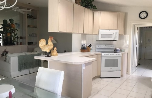 Hobe Sound Casa | Lost Lake Golf Home, 2BD/2BA, Pool/Lanai , New Kitchen coming - Winter '26 Avail