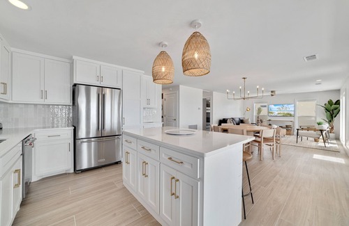 Surf Side Shores Casa | Lost Palms. Great 2 bedroom 2 bath home that sits directly on the Gulf front.