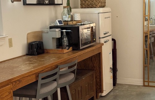 Circle D-KC Estates Cabina | Lost Pines Cabin: Near Lake Bastrop, Hiking, & 35 Mins from Austin