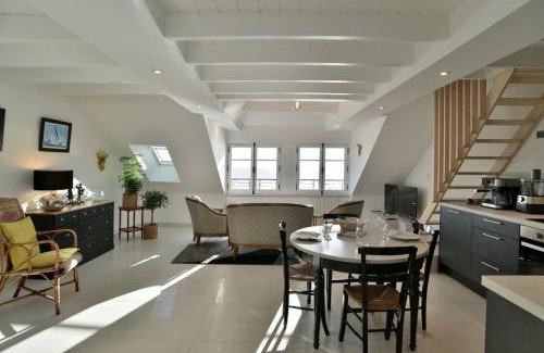 Cancale Apartamento | LOstra 2 - Appartement avec mezzanine, front de mer à Cancale sur le Port de La Houle
