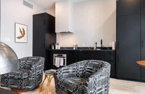 Stratford Apartamento | Lot 44: Wood Forbes Unit 3 (King)