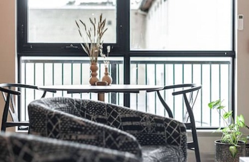 Stratford Apartamento | Lot 44: Wood Forbes Unit 3 (King)