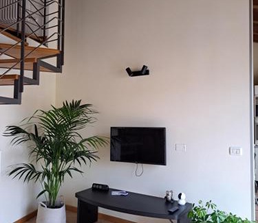 Caprino Veronese Apartamento | Lotus, appartamento con soppalco a Caprino Veronese