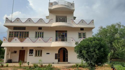 Auroville Casa | Lotus Garden Guest House