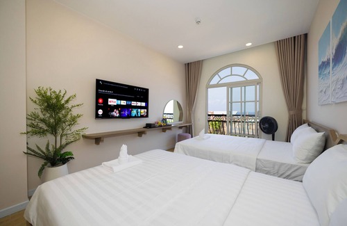 An Thoi Hotel | Lotus Home & Cafe - Cable Car Station