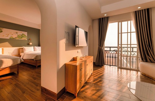 An Thoi Hotel | Lotus Home Hillside