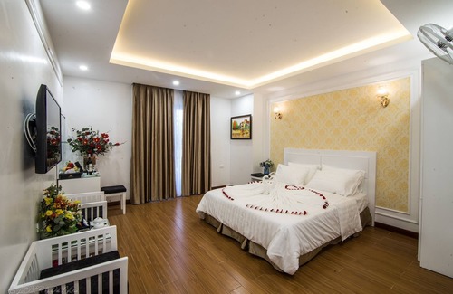 Ha Dong Hotel | Lotus Hotel Van Phuc - by BayLuxury