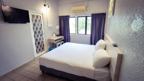 Ujong Hotel | Lotus Inn