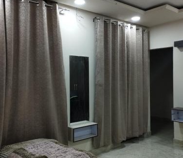 Mohal Casa | Lotus Inn River View