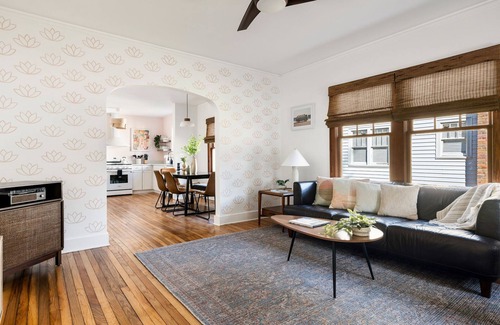 North Charleston Casa | Lotus Petal: Tranquil Space in Park Circle