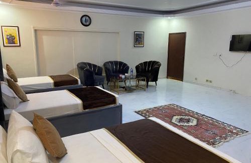 D.H.A. Casa | Lotus Residency DHA Guest House