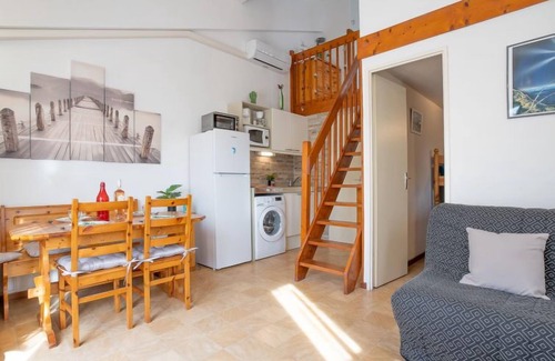 Sainte-Marie-la-Mer Casa | Lou Cantalou by Interhome