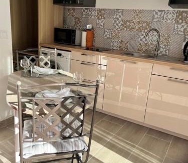 Le Thoronet Casa | LOU CHYMADIS