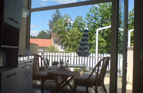 Souillac Apartamento | Loue Agréable T1 Avec Piscine