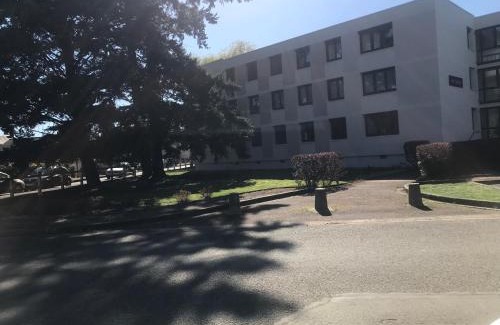 Nevers Apartamento | Loue Chambres vert bâtiment les cytises 11 ou 13 rue de la motte Nevers 58000