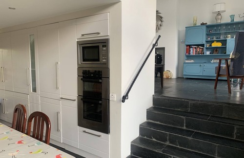 Dungloe Cabaña | LOUGH MEELA LODGE, pet friendly in Dungloe, County Donegal