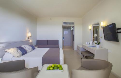 Paphos Complejo | Louis Imperial Beach