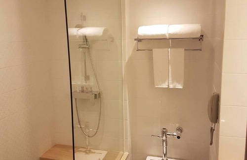 Talat Bang Khen Hotel | Louis' Tavern Hotel Don Muang