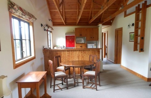 Havelock North Cabaña | Louisa Cottage Private con vistas rurales redondas