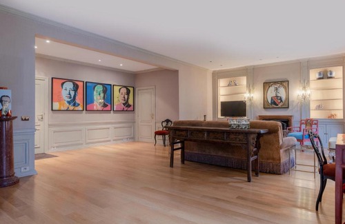 Ixelles Apartamento | Louise Royal Residence