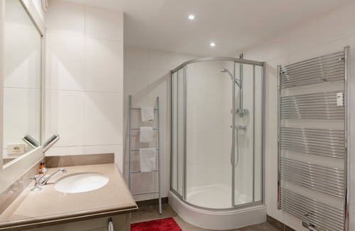 Ixelles Apartamento | Louise Royal Residence