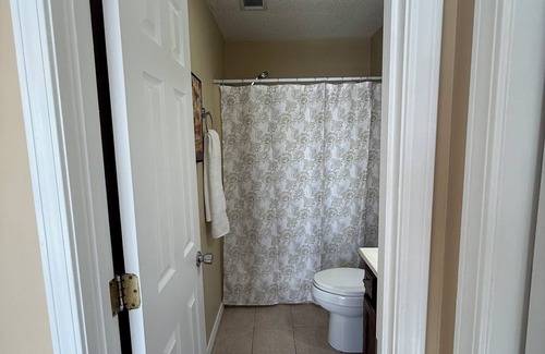Russellville Casa | Louisville House: Charming 3-bedroom house in Russellville with Wi-Fi and AC